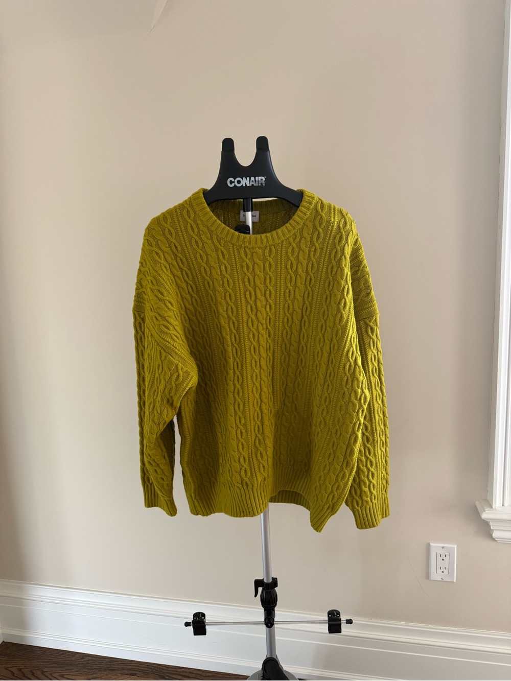 New Sunday Best Cable Knit Crewneck Sweater in Olive Green